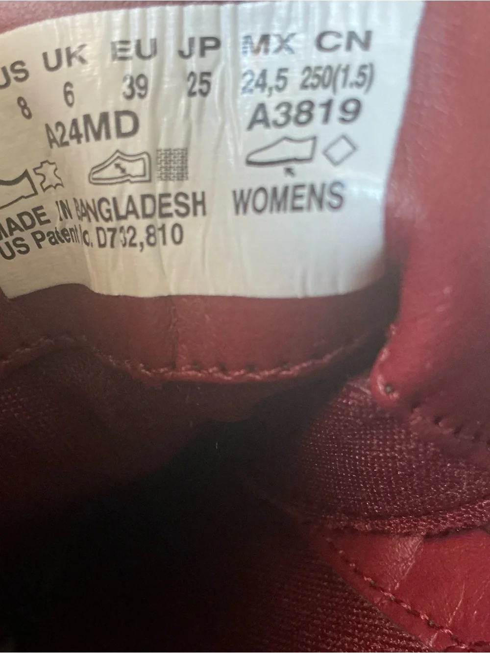 Timberland Kenniston 6-inch lace up nubuck burgundy leather booties size 8